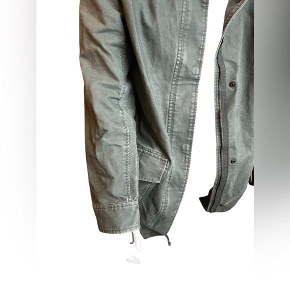 A&F Jacket - Picture 3 of 15